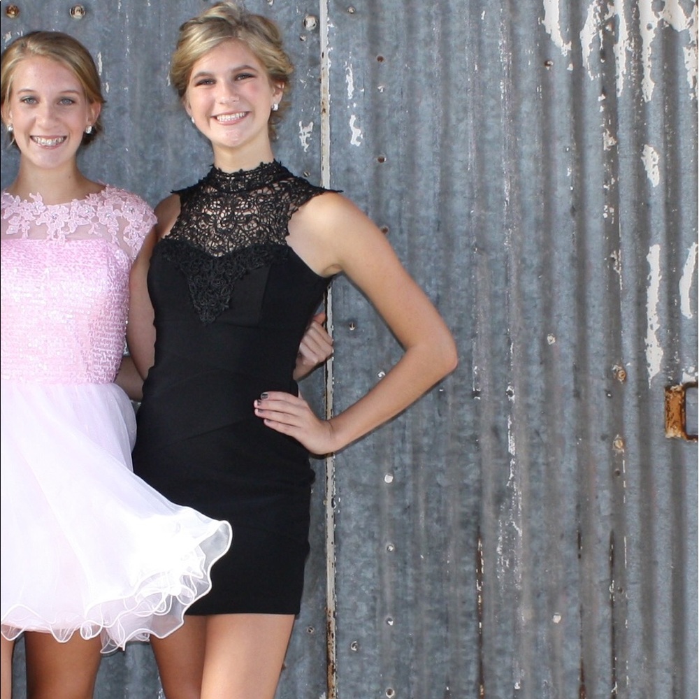 Black Lace Bodycon Dress